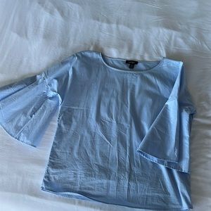 Lord & Taylor XS cotton shirt with flow arms